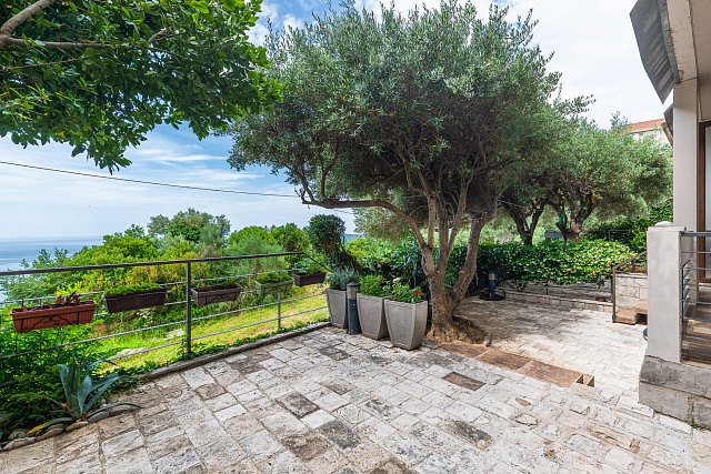 57 m² Apartment + 45 m² Terrace in Seoce, Budva — photo 9